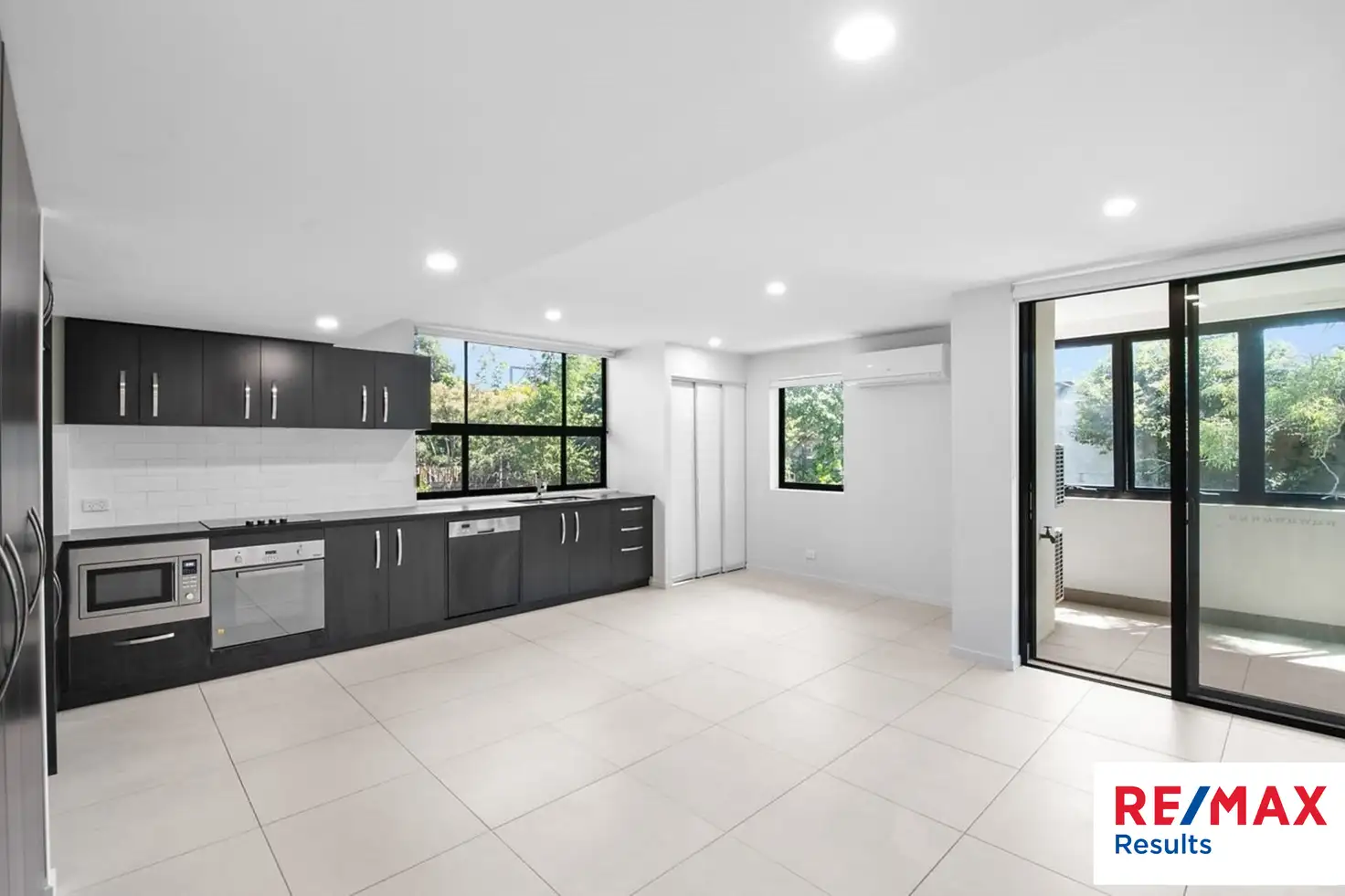 Main view of Homely unit listing, 5/19 Bartlett Street, Morningside QLD 4170