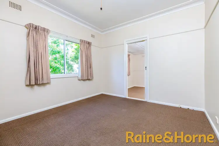 Fifth view of Homely house listing, 8 Howard Avenue, Dubbo NSW 2830