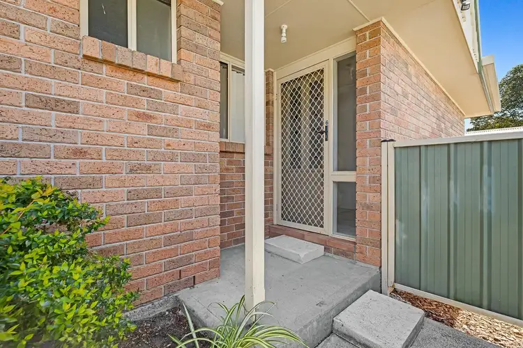 10 Wallace Street