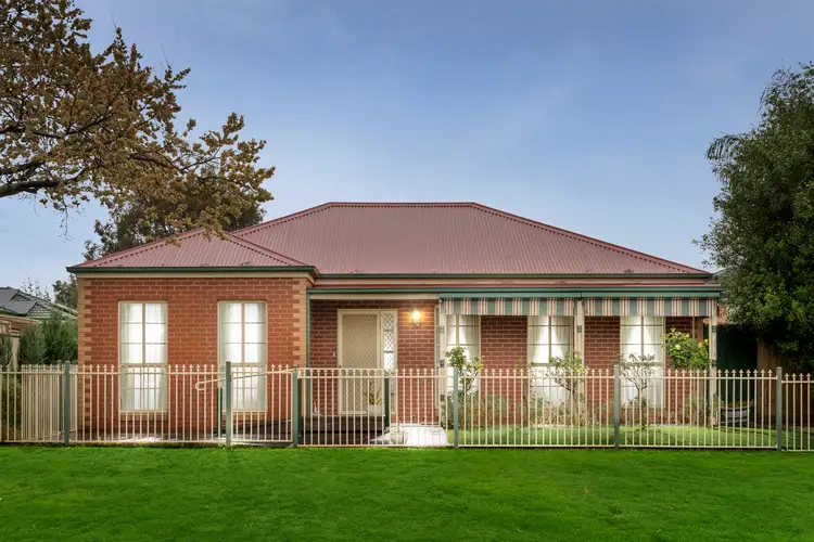1/14 Harker Street, Sunbury VIC 3429