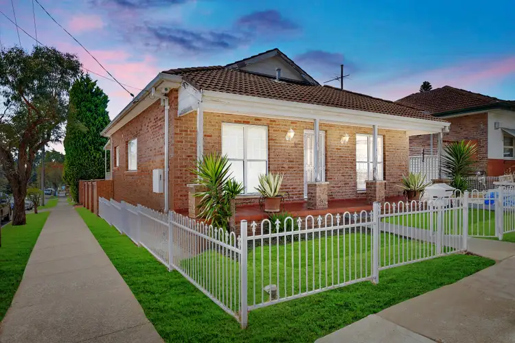 18 Ellerslie Road, Bexley NSW 2207