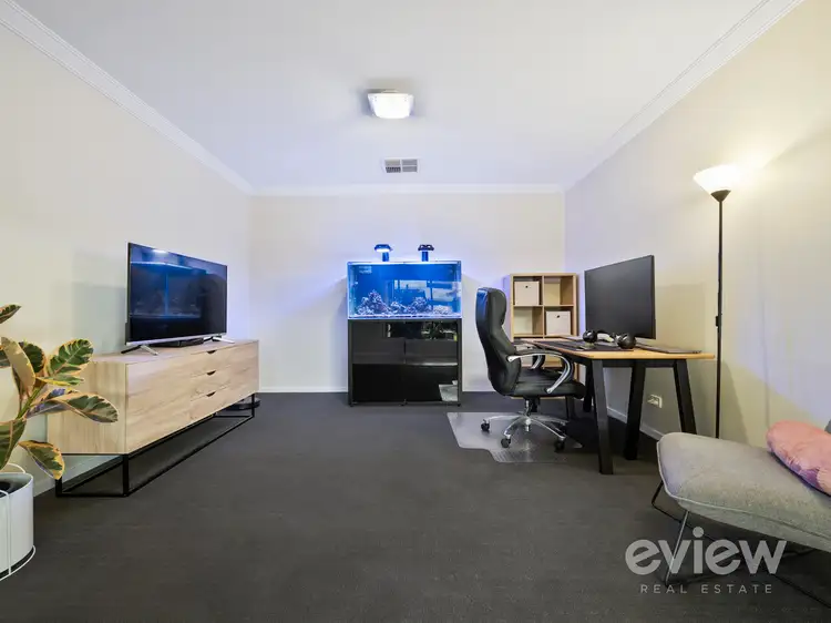 Fifth view of Homely house listing, 21 Connewarre Close, Manor Lakes VIC 3024