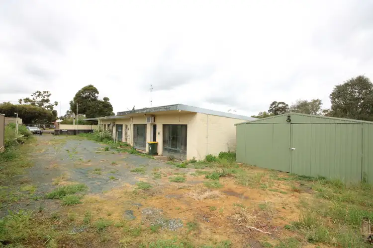 Fourth view of Homely unit listing, 12 Echuca Road, Rochester VIC 3561