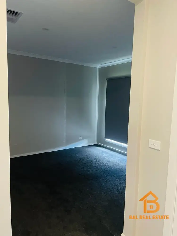 Fourth view of Homely house listing, 7 Mewat Circuit, Thornhill Park VIC 3335