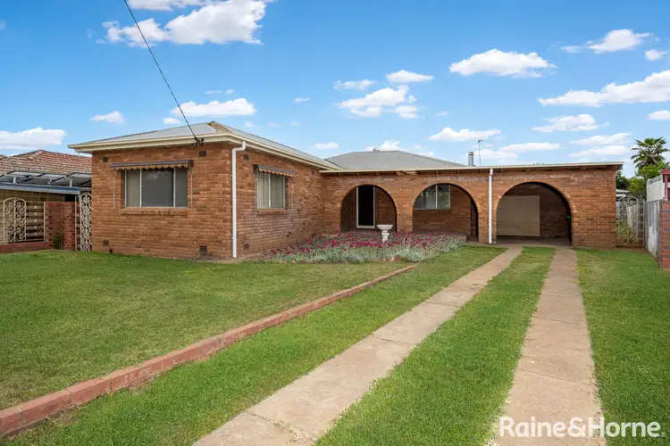 3 Killara Avenue, Mount Austin NSW 2650