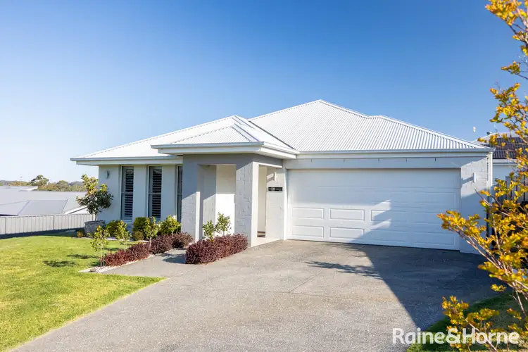 12 Kennedy Crescent, Milton NSW 2538
