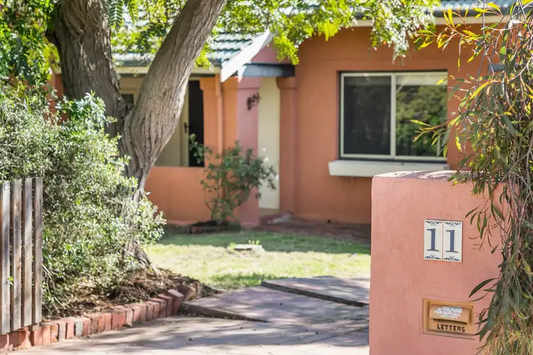 11 Wongan Avenue, White Gum Valley WA 6162