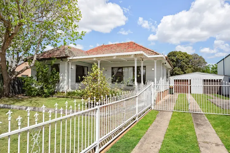 13 Maitland Street