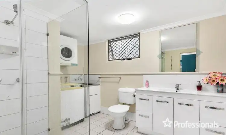 Fifth view of Homely apartment listing, 31/1-19 Poinciana Street, Holloways Beach QLD 4878