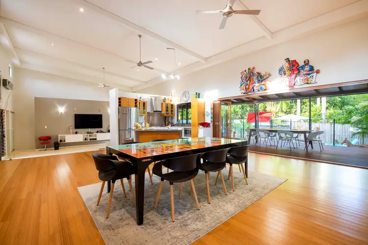 25 Lake Close, Port Douglas QLD 4877