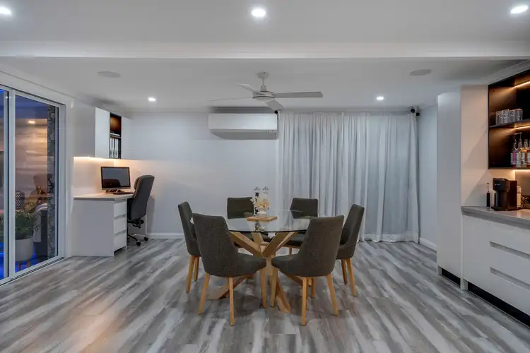 Fifth view of Homely house listing, 2 Kingston Heath Court, Craigieburn VIC 3064