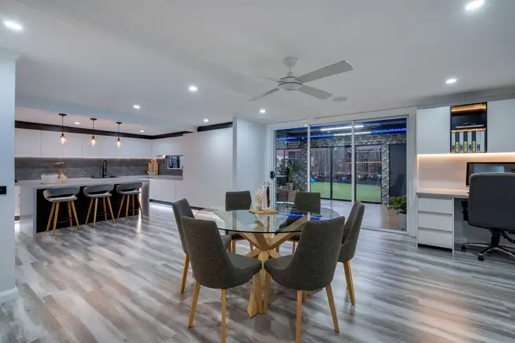 Seventh view of Homely house listing, 2 Kingston Heath Court, Craigieburn VIC 3064