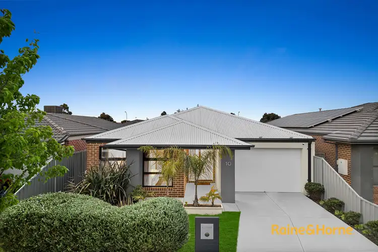 Second view of Homely house listing, 10 Yellow Robin Circuit, Cranbourne East VIC 3977
