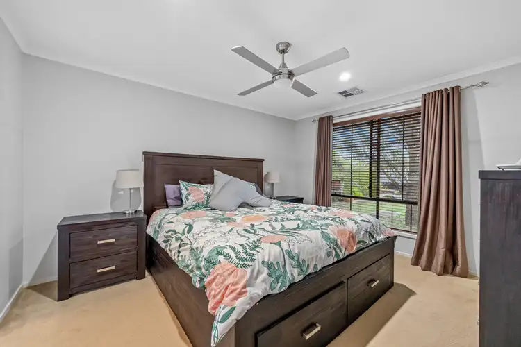 Sixth view of Homely house listing, 18 Jemalong Crescent, Roseworthy SA 5371