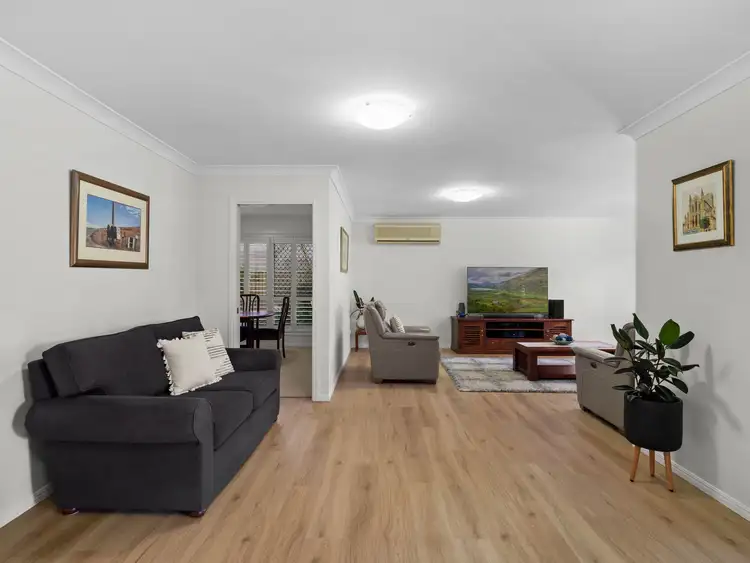 Sixth view of Homely house listing, 8 Clearview Close, Kuraby QLD 4112