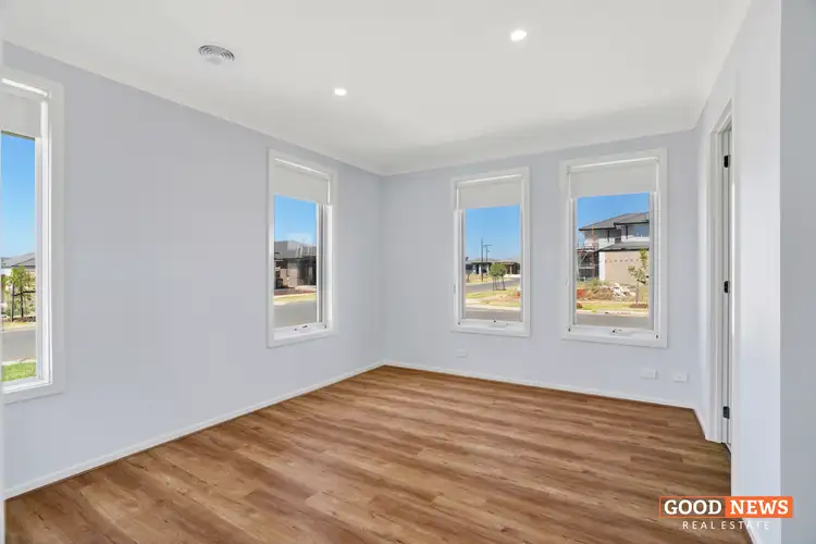 Second view of Homely house listing, 8 Benhar Street, Thornhill Park VIC 3335