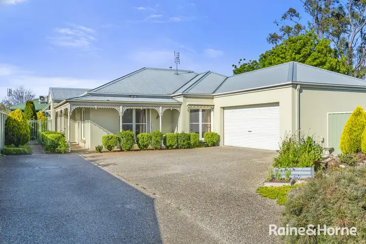 3/114 High Street, Kyneton VIC 3444