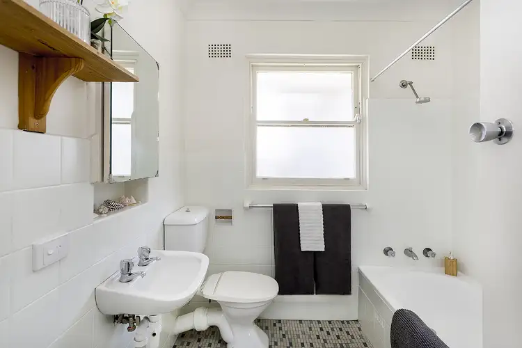 Fifth view of Homely apartment listing, 5/23 Warringah Road, Mosman NSW 2088