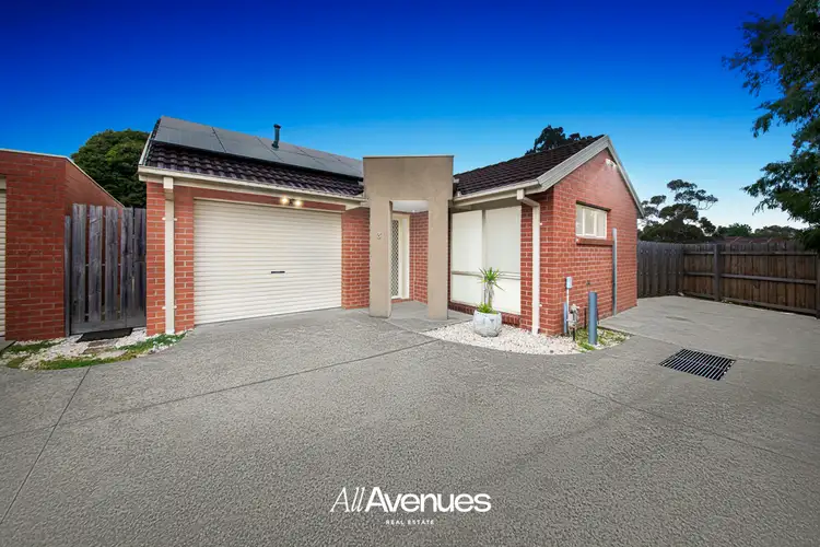 3/2 Village Drive, Hampton Park VIC 3976