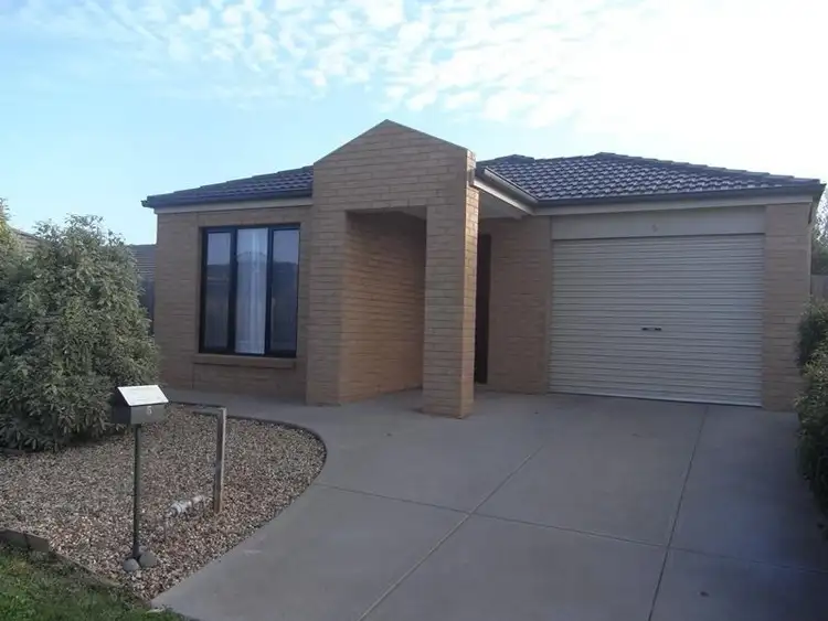 5 Citronelle Circuit, Brookfield VIC 3338