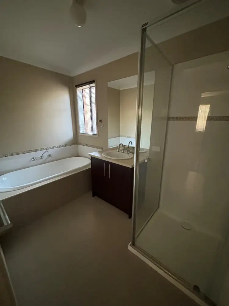 Fourth view of Homely house listing, 5 Citronelle Circuit, Brookfield VIC 3338