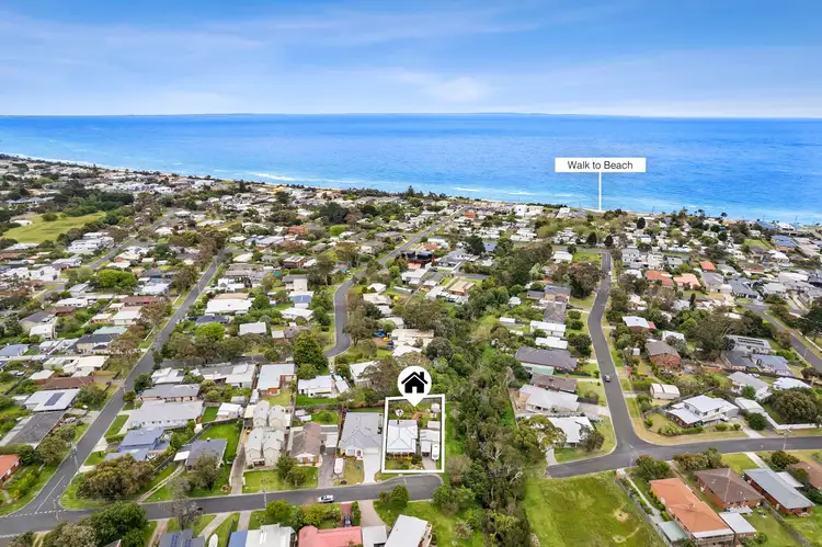 17 Tassel Road, Safety Beach VIC 3936