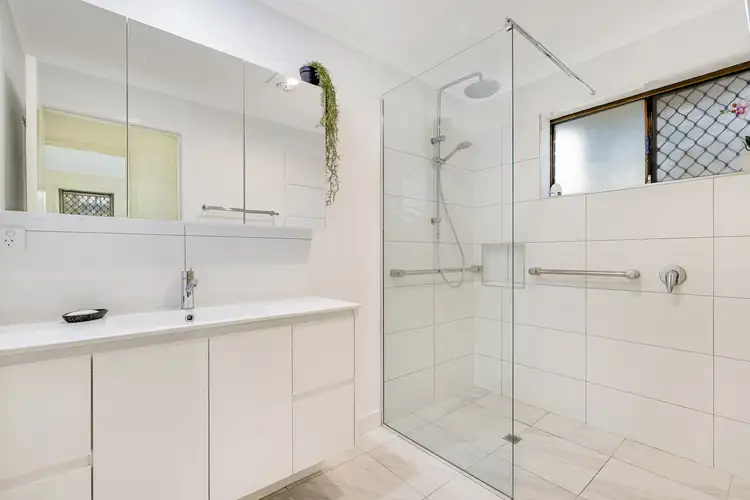 Fourth view of Homely semi-detached listing, 2/20 Baldwin Street, Golden Beach QLD 4551