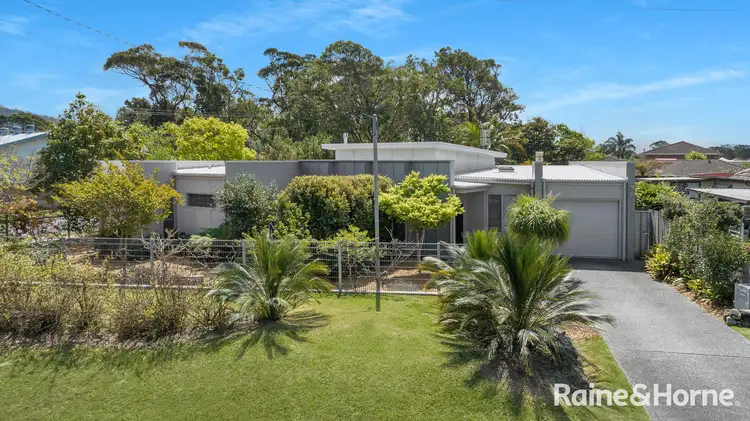 2 McIntosh Street, Shoalhaven Heads NSW 2535