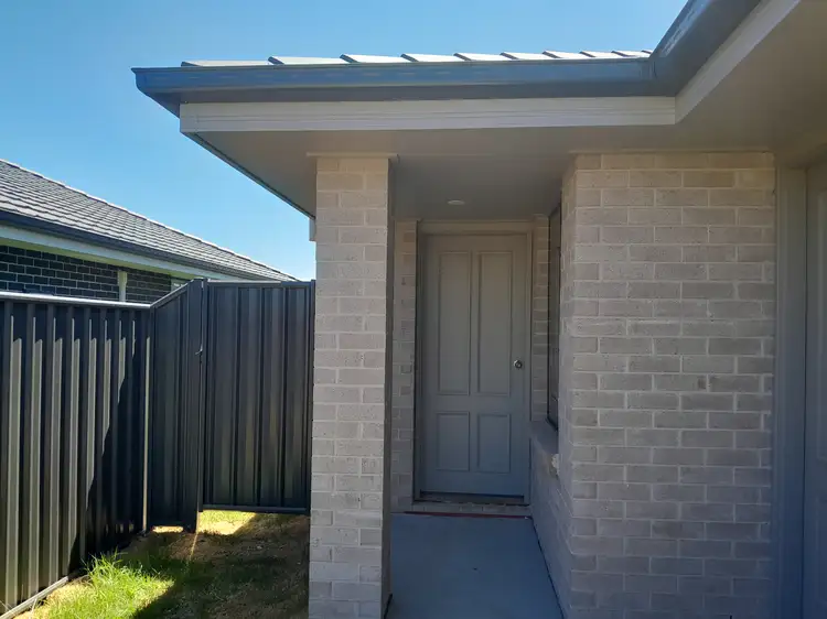 Main view of Homely house listing, 2/18 Rodgers Road, West Tamworth NSW 2340