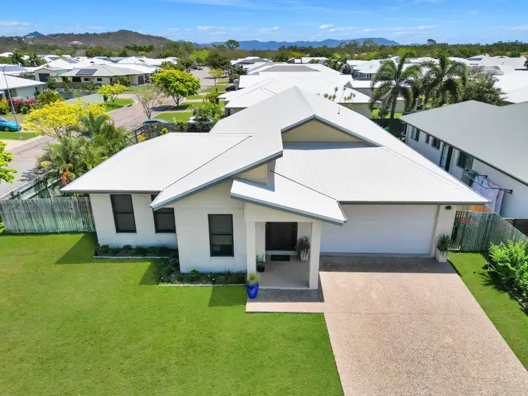 26 Beach Oak Drive, Mount Low QLD 4818