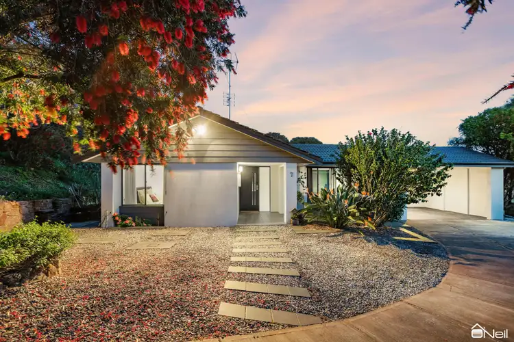 Second view of Homely house listing, 7 Valencia Grove, Mount Nasura WA 6112