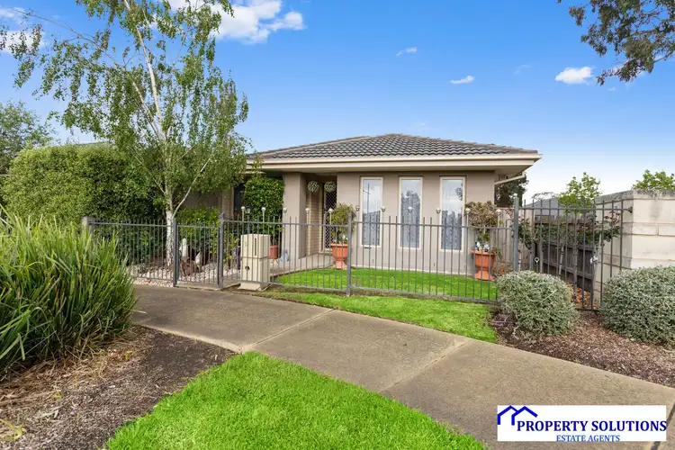 5 Derwent Lane, Sandhurst VIC 3977