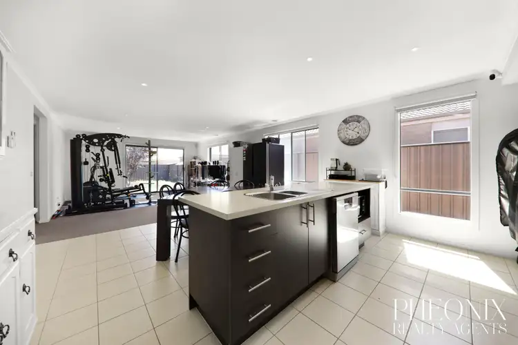 Sixth view of Homely house listing, 4 Hiltaba Walk, Tarneit VIC 3029