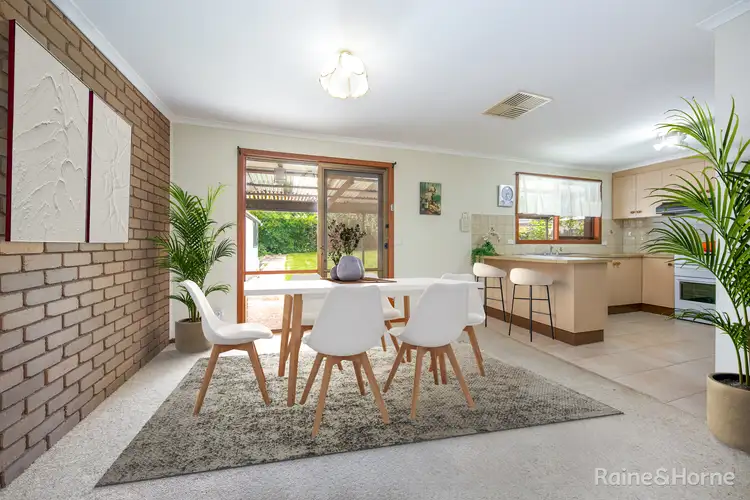 Fifth view of Homely house listing, 10 Harcourt Close, Sunbury VIC 3429