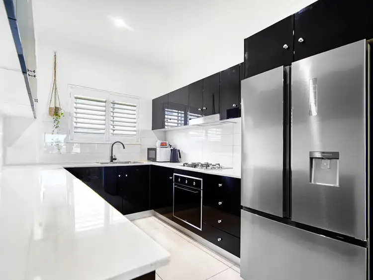 17/225 Princes Highway, Corrimal NSW 2518