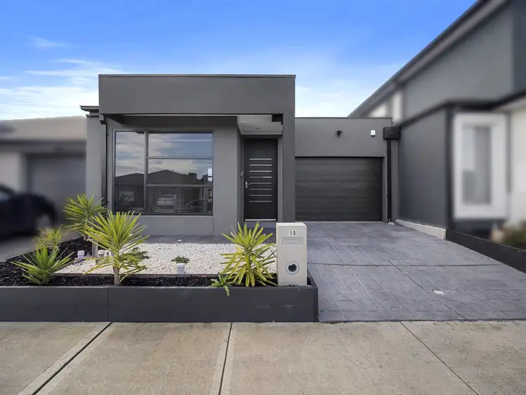 15 Quebec Avenue, Craigieburn VIC 3064