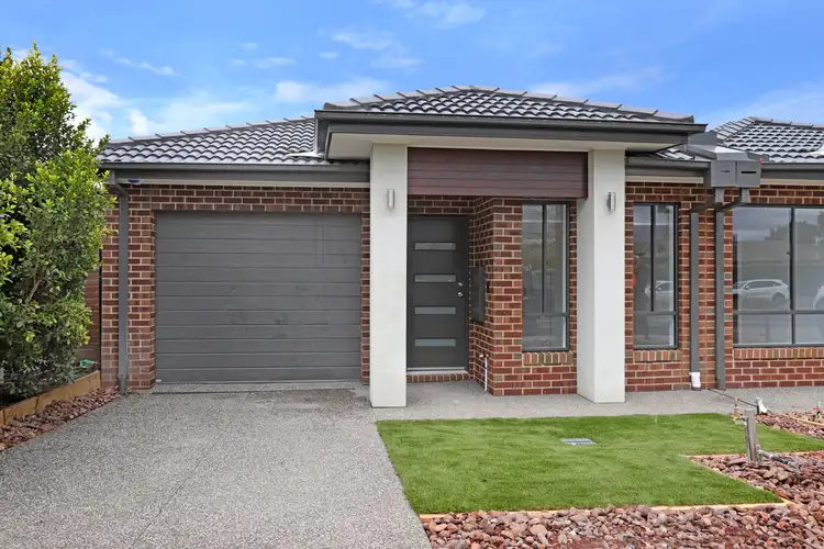 Main view of Homely house listing, 1/5 Willandra Boulevard, Harkness VIC 3337
