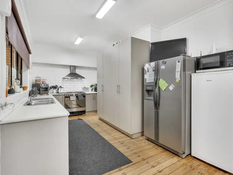 Fifth view of Homely house listing, 574 Heathwood Avenue, Lavington NSW 2641
