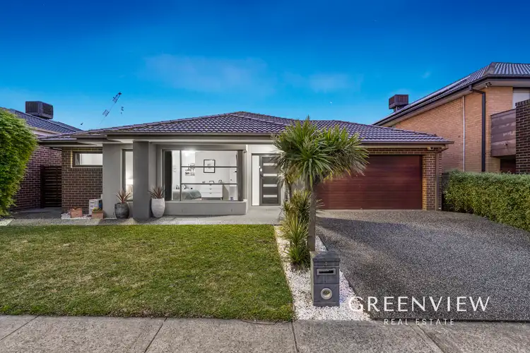 4 Shelburn Way, Cranbourne East VIC 3977