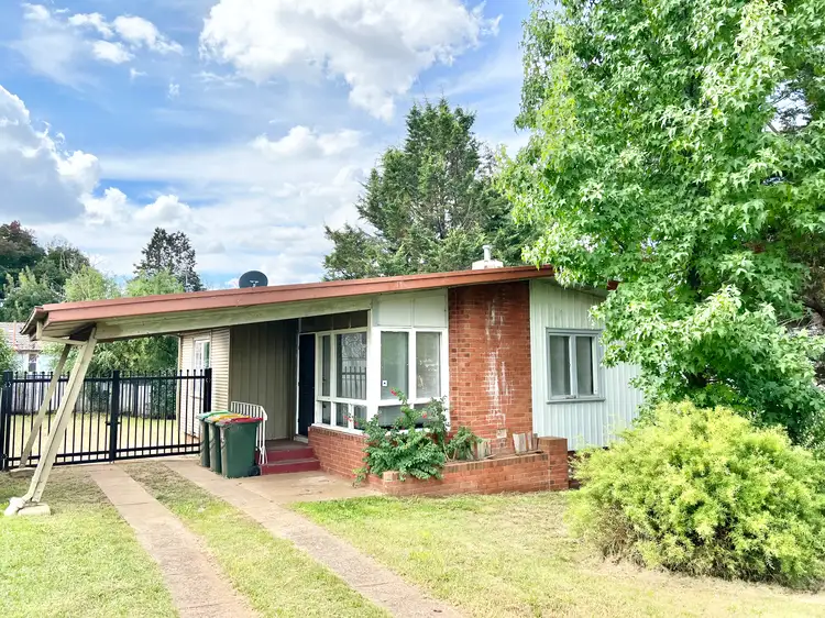 17 Goorawin Road, Orange NSW 2800