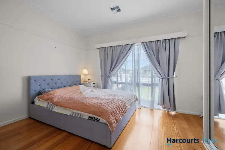 Fourth view of Homely house listing, 28 Robson Avenue, Avondale Heights VIC 3034