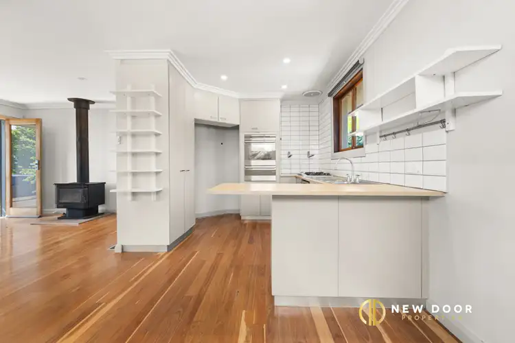 Second view of Homely house listing, 6 Rowallan Place, Duffy ACT 2611