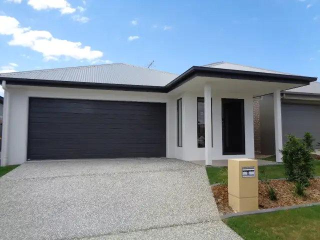 8 Jubilant Street, Morayfield QLD 4506