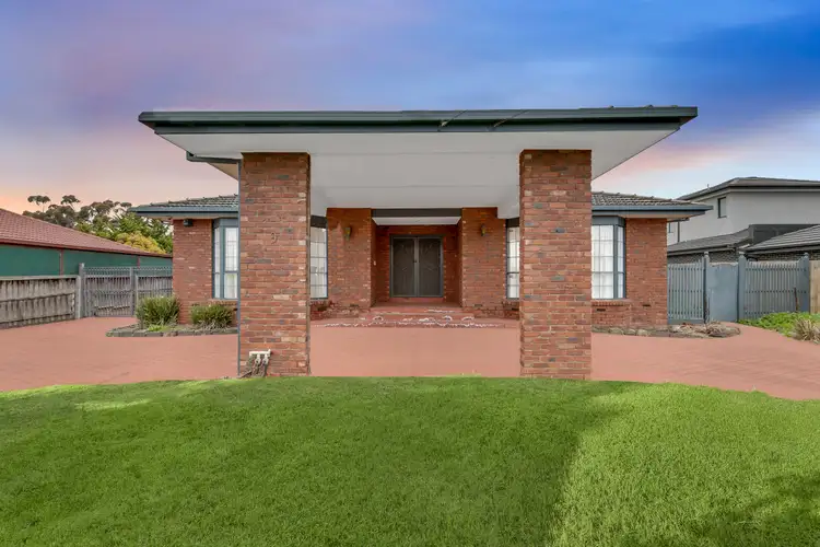 9 Hillcrest Drive, Westmeadows VIC 3049