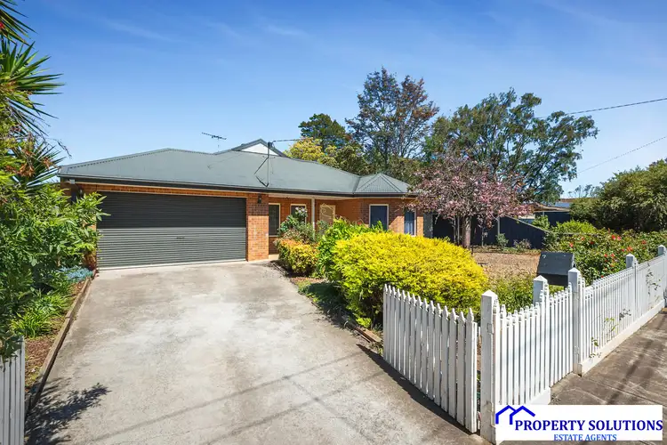 7 Stewart Crescent, Rockbank VIC 3335