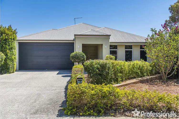 15 Cowara Way, Byford WA 6122