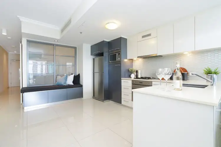 Fifth view of Homely apartment listing, 507/102 Esplanade, Darwin City NT 800