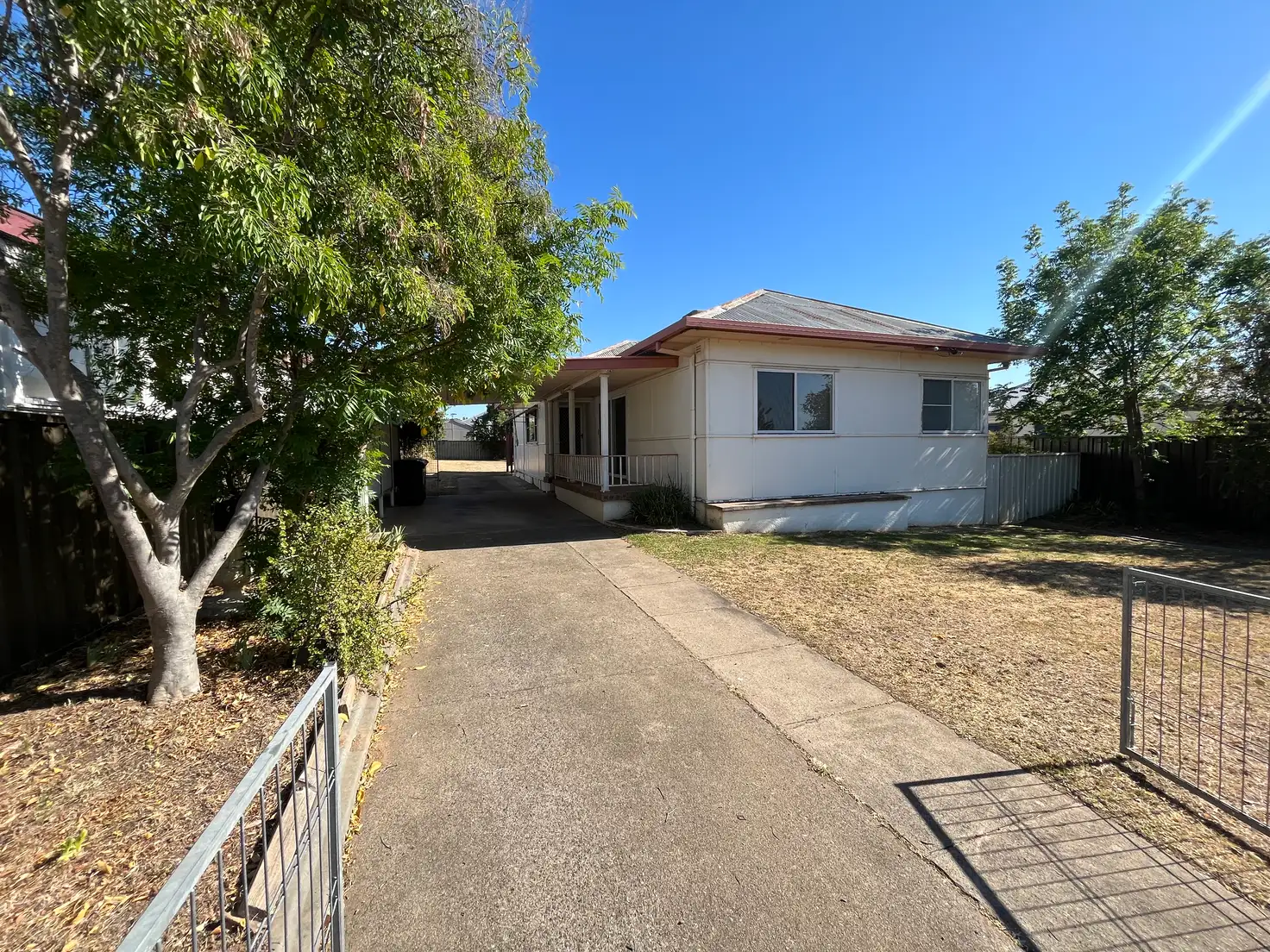 Main view of Homely house listing, 19 Park Street, Tamworth NSW 2340