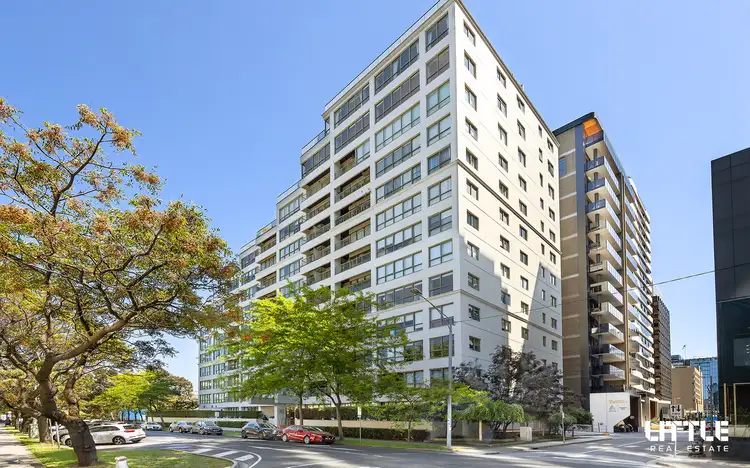 409/15 Queens Road, Melbourne VIC 3004