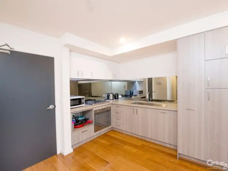 Fourth view of Homely apartment listing, 402/7 Warrs Avenue, Preston VIC 3072